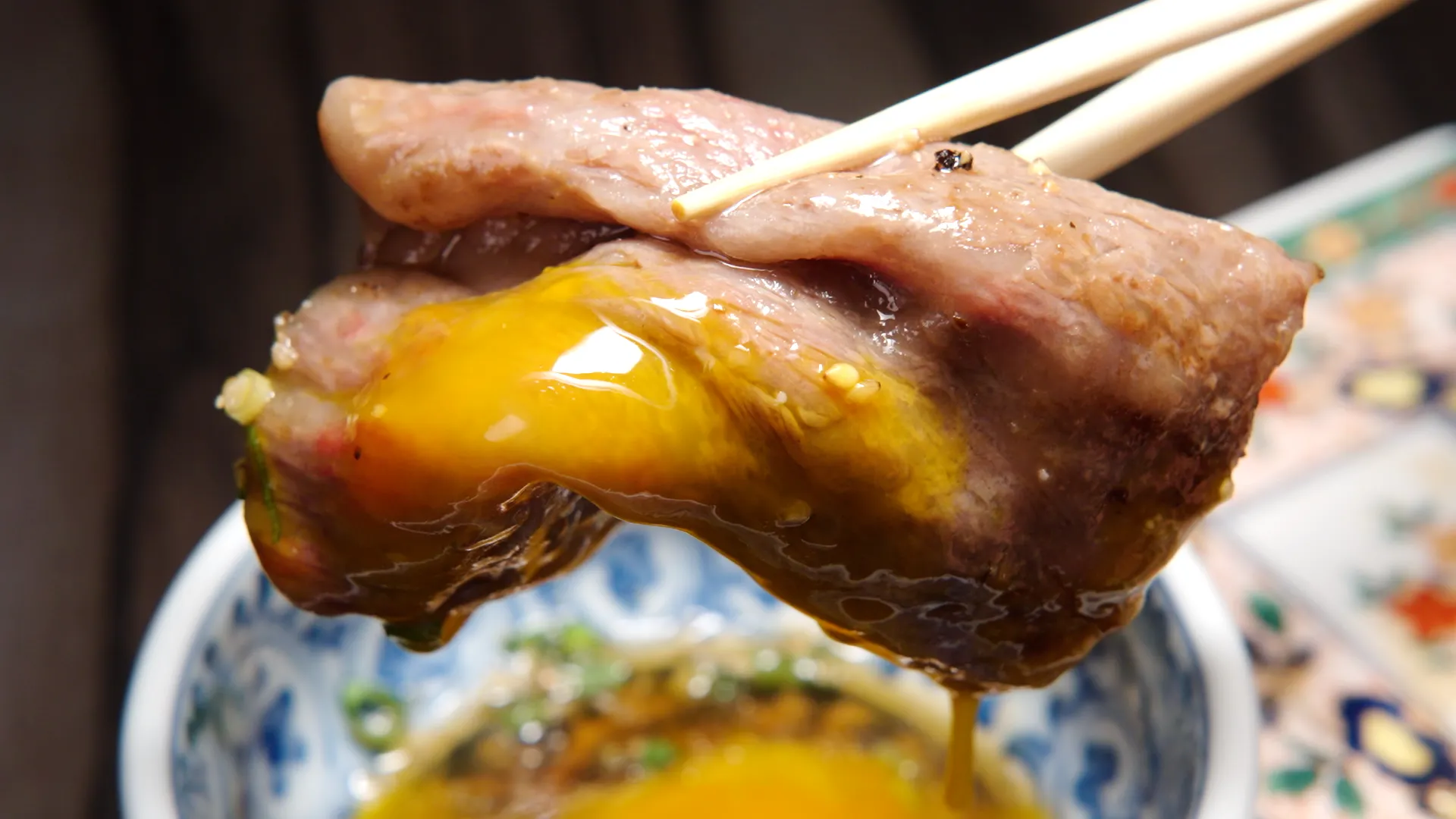 個室焼肉 琥珀 料理